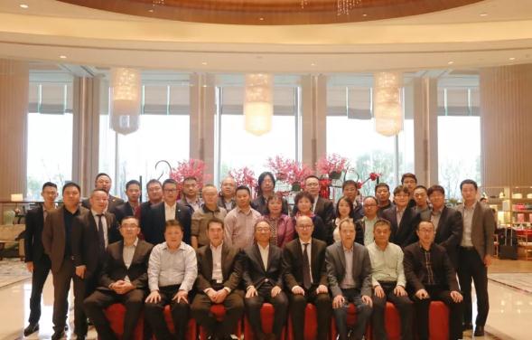 合影.jpg http://zhst.joinstar.cn/upload/合影.jpg